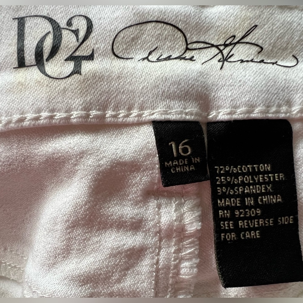 White DG2 Crop Jeans - Picture 5 of 5